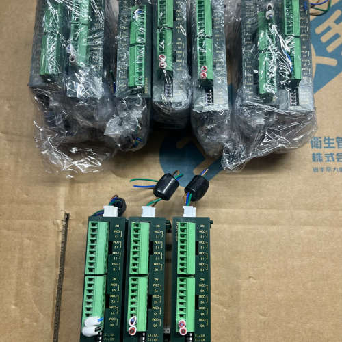 PLC FP0R-DA4，AFP0RDA4,成色非常新，