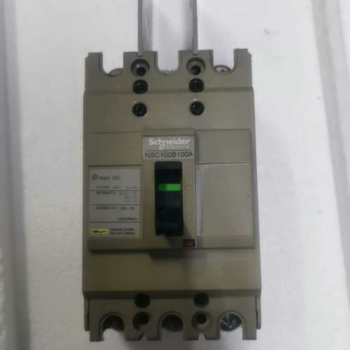 开关NSC100B100A,八成新，只有一个，10