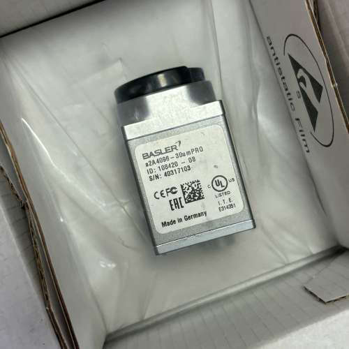 巴斯勒工业相机，型号a2A4096-30umPRO，12