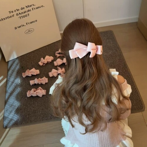 这个发夹泰嗲了吧高级感甜美香蕉夹韩系设计感蝴蝶结抓夹2025新款