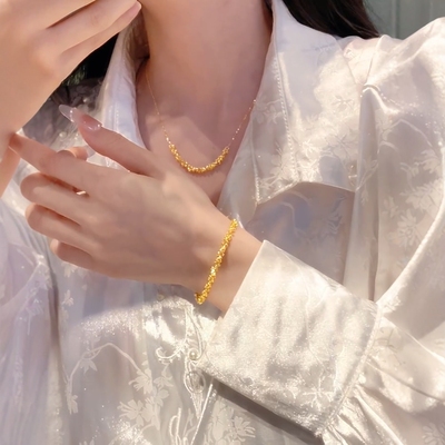 金色配饰轻奢高级感手链套装项链