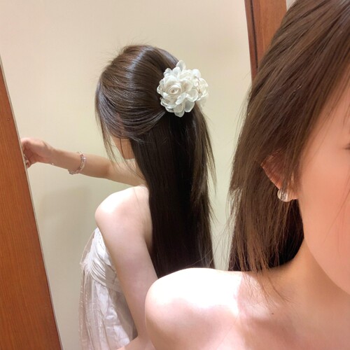 森系白色花朵抓夹气质高级感发饰