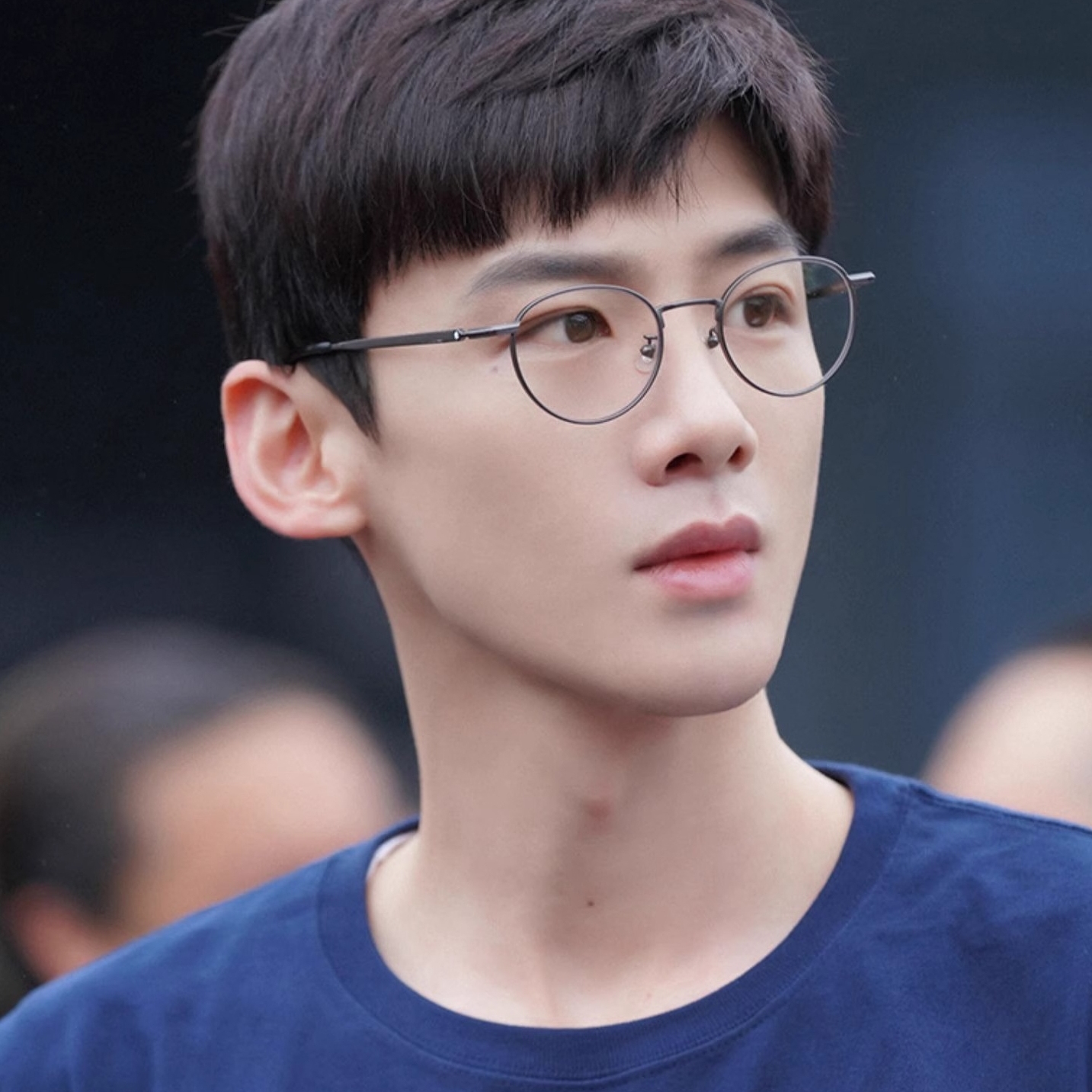 超轻纯钛开端白敬亭同款近视眼镜架小圆框男防雾变色防蓝光女复古