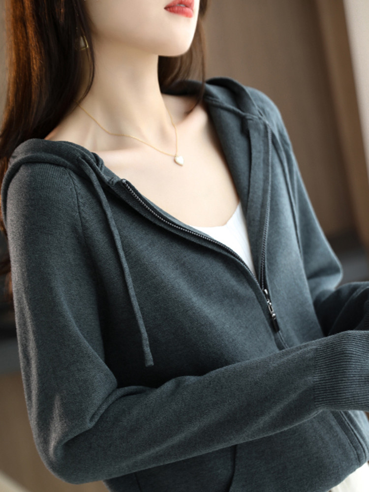 欧洲站灰色连帽开衫卫衣女春秋季2024年新款薄款时尚大码针织外套