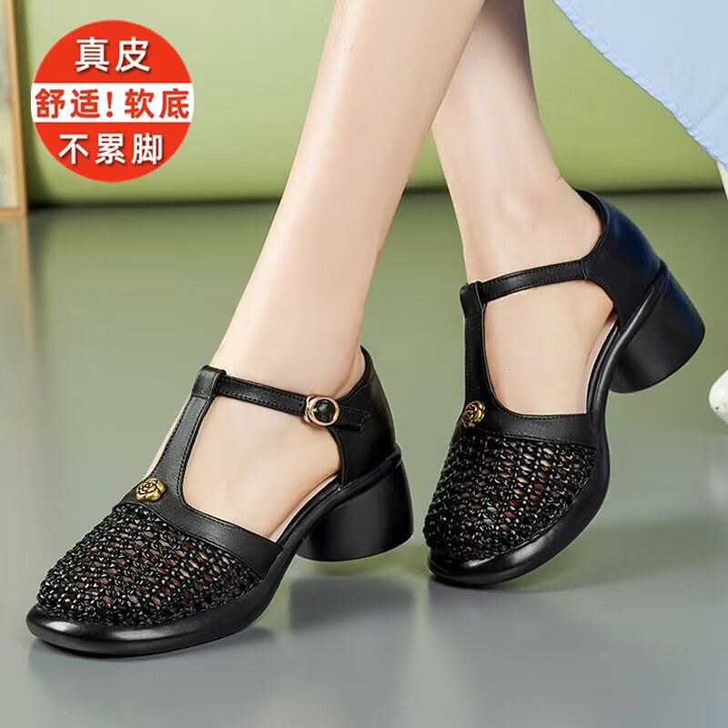 镂空单鞋女2025新款夏季真皮中跟中年女士包头凉鞋大码罗马妈妈鞋