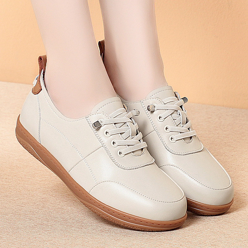 软底小白鞋女2026新款轻便运动休闲板鞋真皮女士单鞋平底休闲女鞋