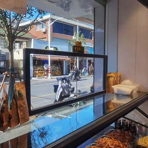 玻璃移门熟食窗口久久丫传菜