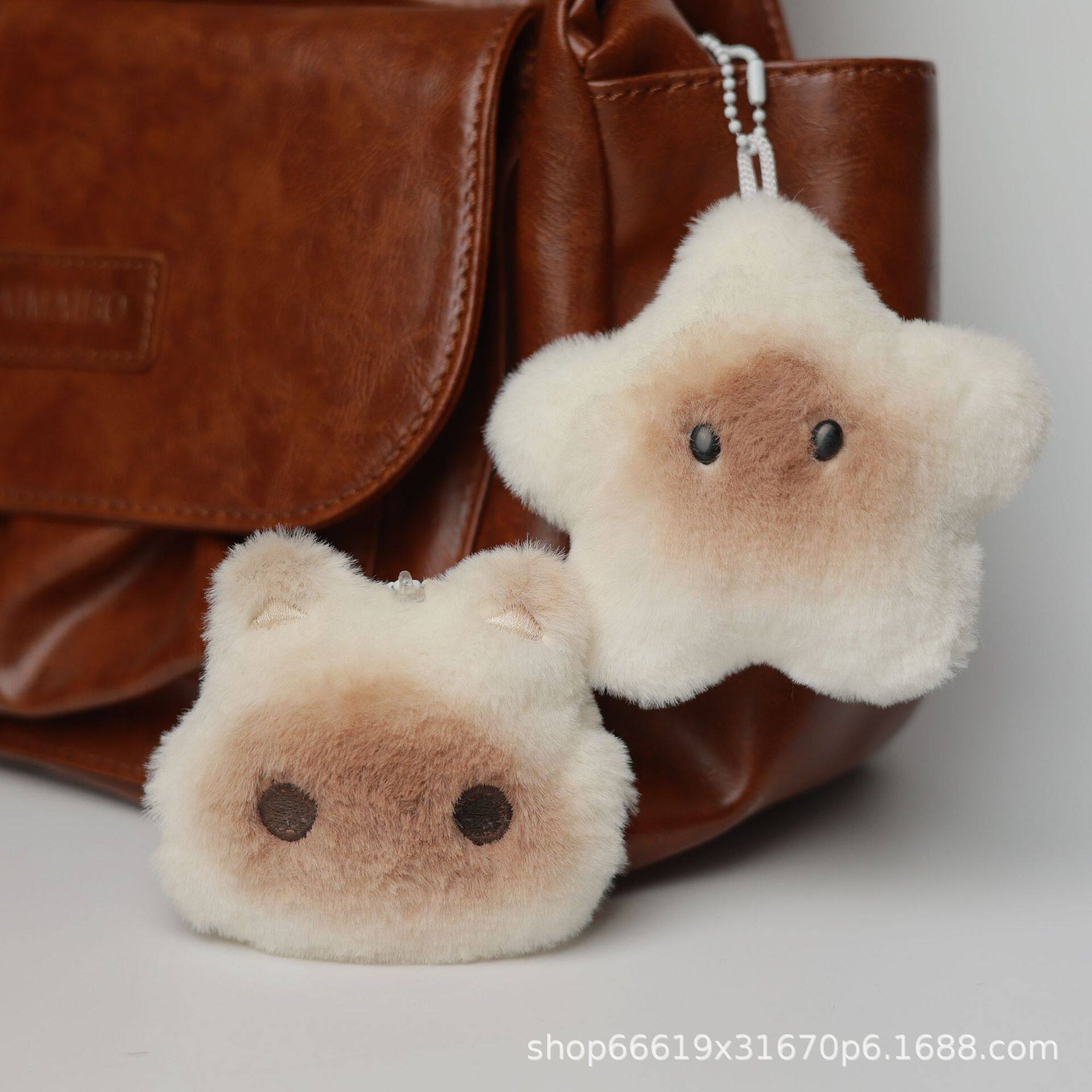 新款暹罗猫星星毛绒挂件可爱情侣钥匙扣公仔包包挂饰卡皮巴拉玩偶