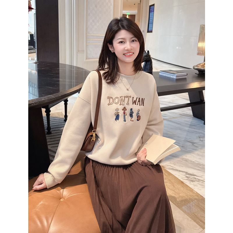 紫璐莱帽子人~韩式减龄帽子人刺绣保暖奥利绒休闲圆领卫衣女冬52X