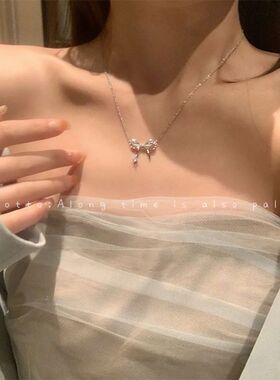 精致蝴蝶结项链女夏季小众高级感网红气质锁骨链简约颈链