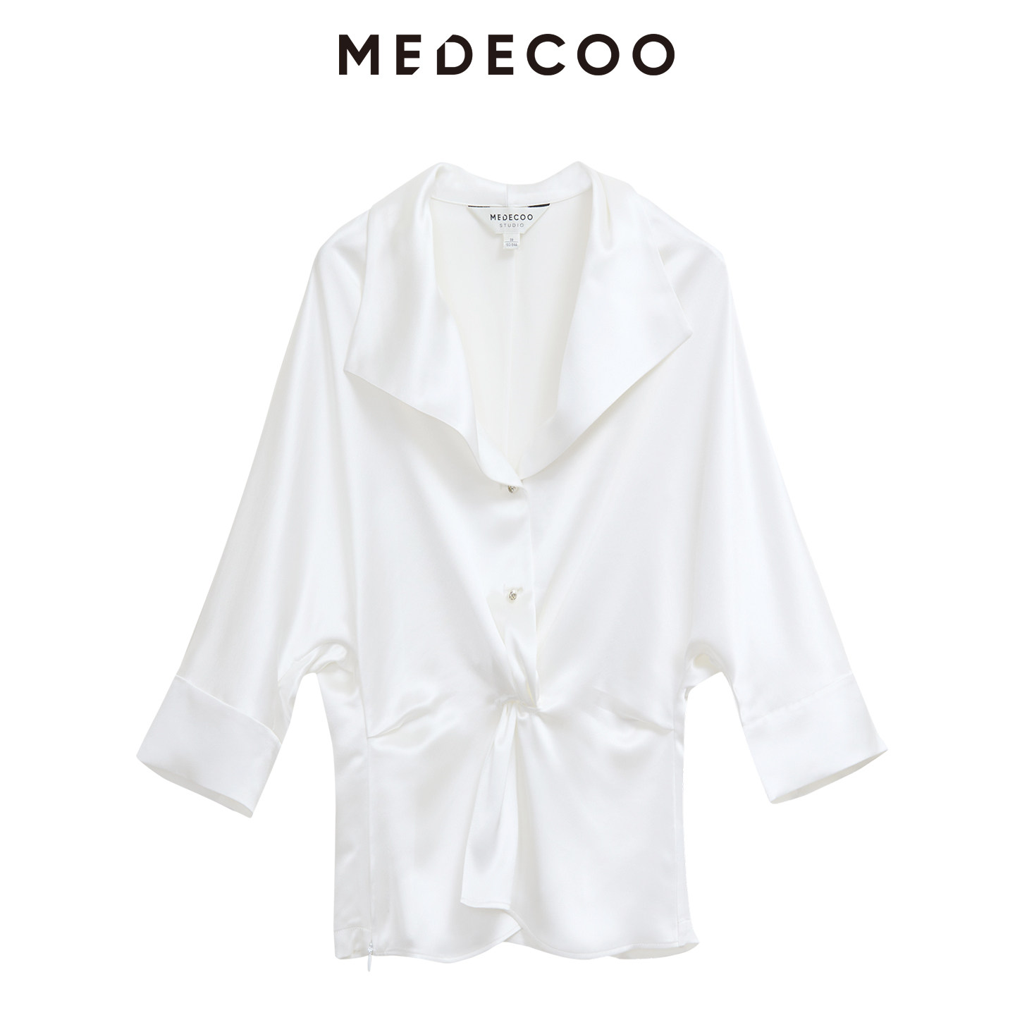 MEDECOO/墨蒂珂2026秋季新款 收腰蝙蝠中袖大翻领女式套头短上衣