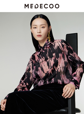 MEDECOO/墨蒂珂2025秋季新款中式盘扣泼墨印花长袖上衣女MID62229