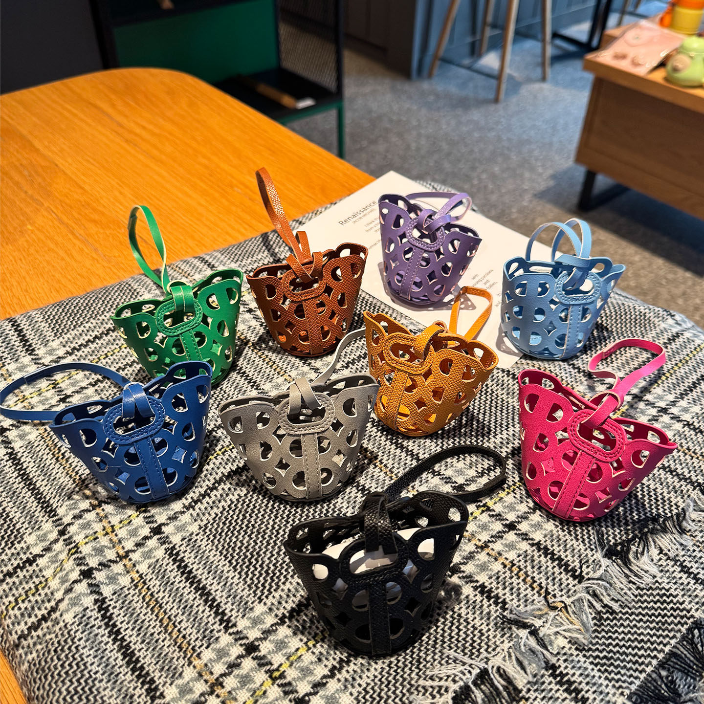 (清货)迷你小巧零钱包挂件可爱女高级感耳机包汽车钥匙收纳袋挂饰,服饰配件/皮带/帽子/围巾,包挂件,淘宝优惠券,粉丝福利购,淘宝优惠卷