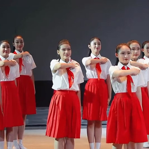 六一儿童歌唱祖国合唱演出服中小学生诗歌朗诵中国红男女童表演服