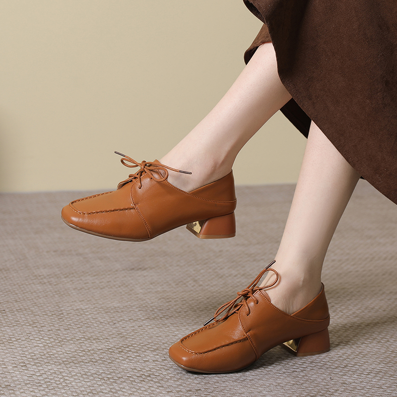 真皮软底休闲系带单鞋大码女鞋