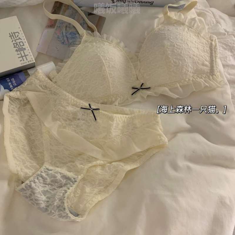 下垂女风甜美套装内衣蕾丝文夏季薄款防无显胸钢圈法式胸罩小少女