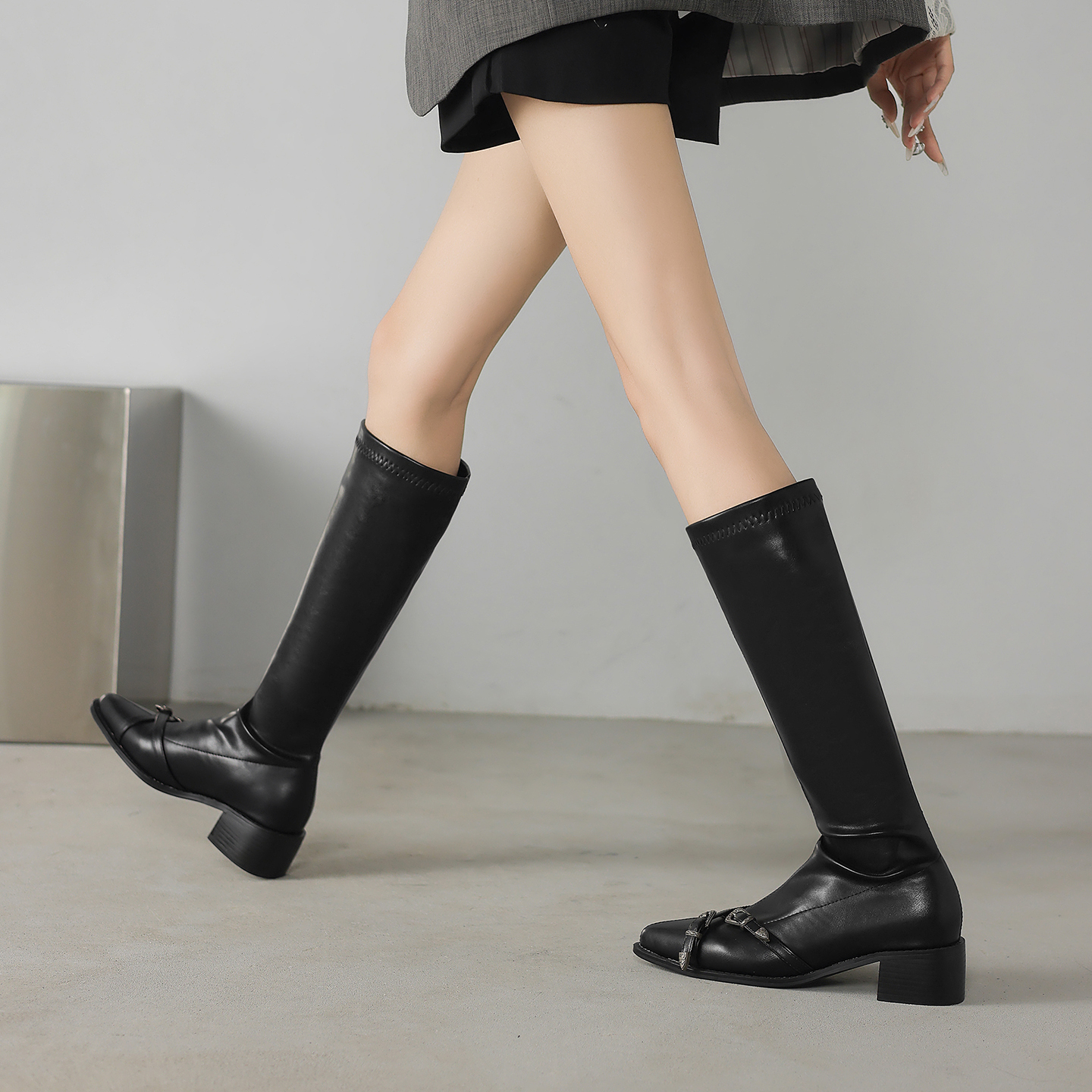 尖头粗中跟长筒靴大码瘦瘦靴4143