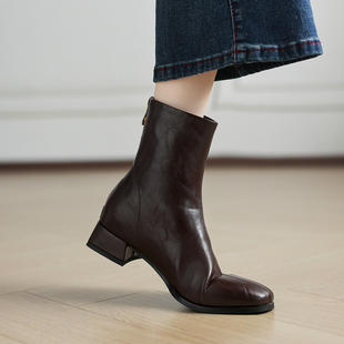 ladyblack粗中跟显瘦弹力后拉链单靴子秋冬3233大小码短靴女41-43