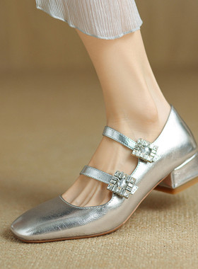 ladyblack3340浅口一字扣水钻粗跟中跟银色单鞋女大码玛丽珍41-43