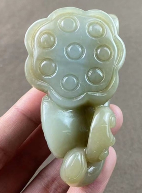 新疆和田玉且末糖一品清廉手把件