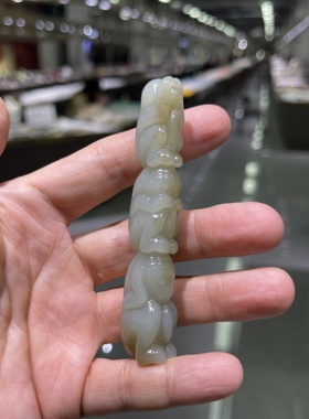 新疆和田玉且末料三不猴手把件