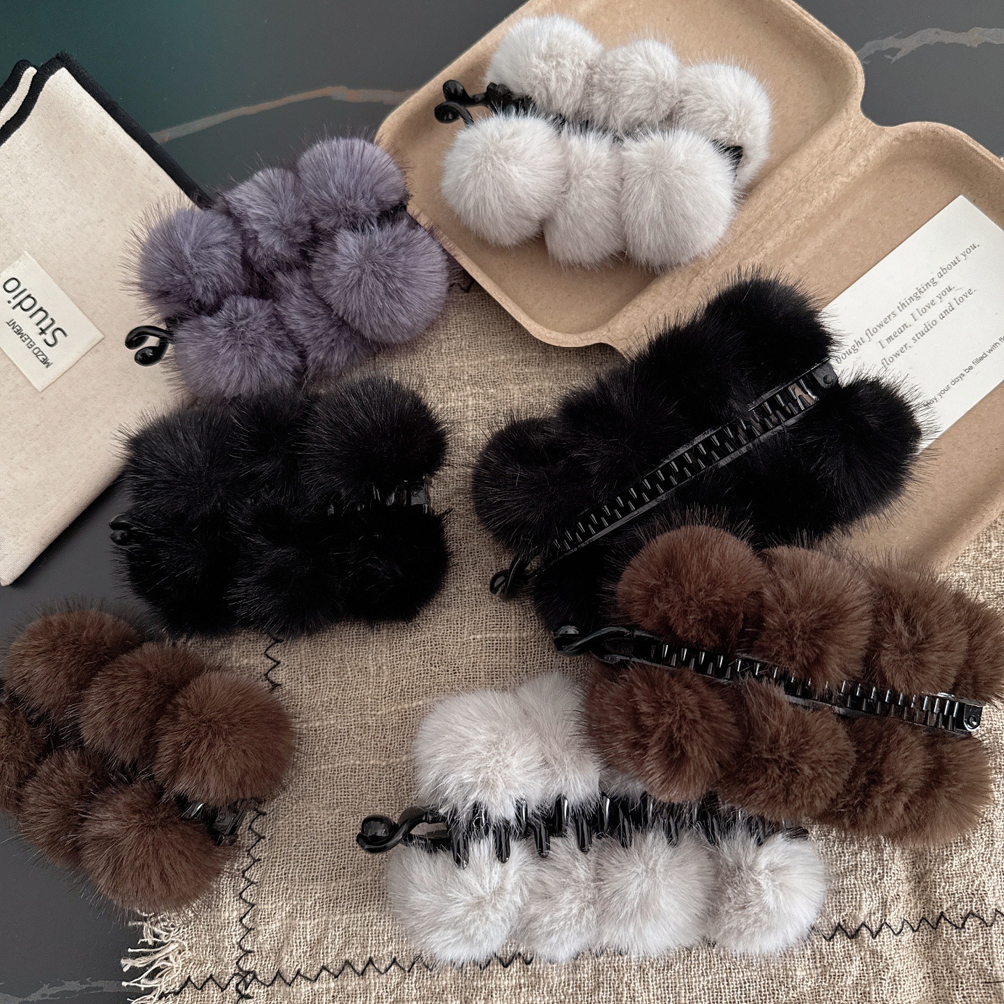 秋冬新款软糯兔毛香蕉夹发夹2025新款女后脑勺高马尾夹高级感竖夹