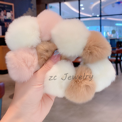 大号獭兔毛毛球肠圈韩版拼色毛绒可爱皮筋秋冬新款丸子头头绳发饰