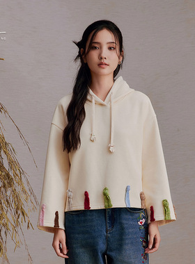 一城画一冬季宽松气质休闲文艺简约风连帽套头卫衣女14413C357
