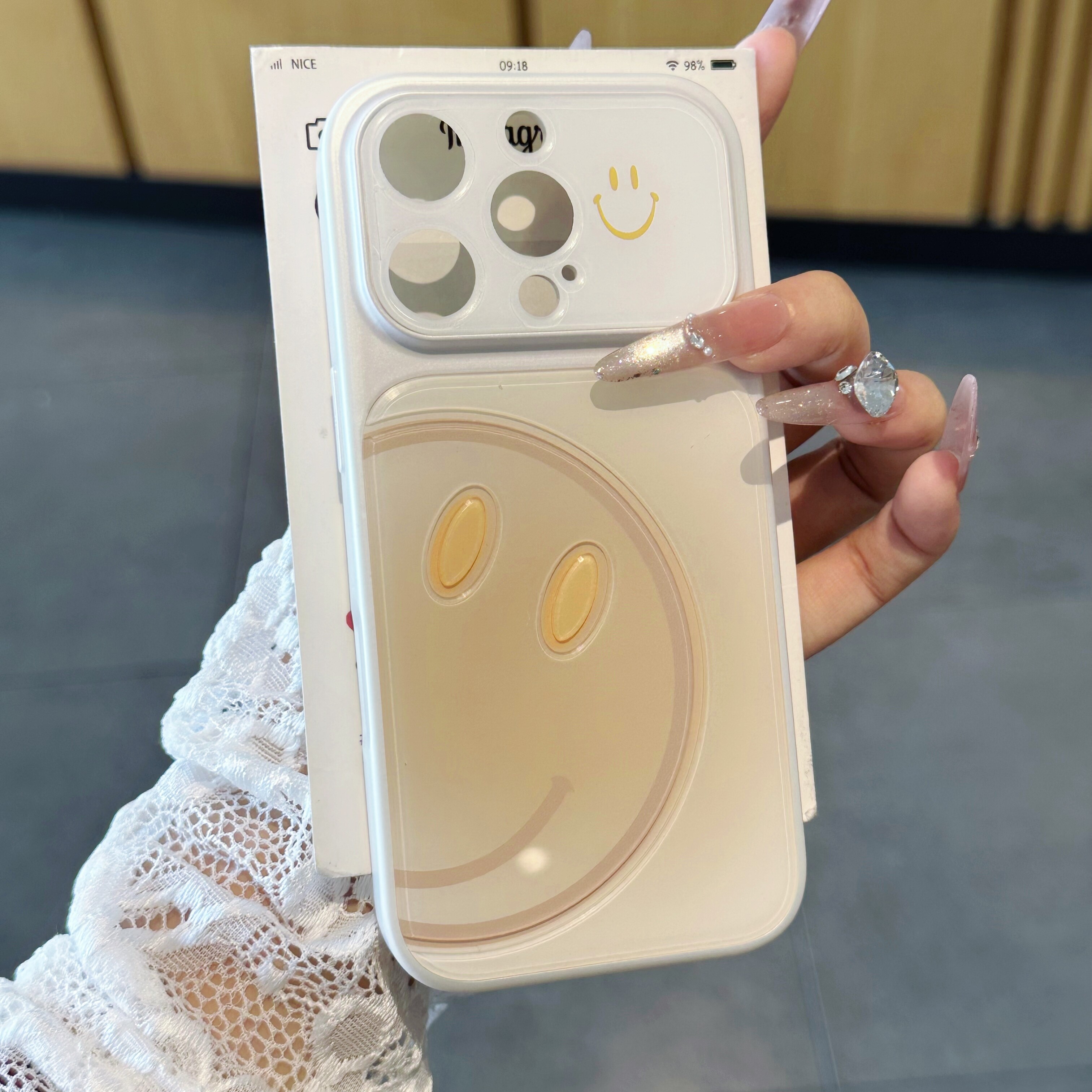 奶黄色仿原渐变立体笑脸适用苹果17/16promax手机壳iPhone15plus全包镜头膜14/13Pro简约个性13Promax保护套