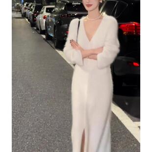 绝美奶fufu超好看温柔风仙气显瘦白色v领毛衣连衣裙女2024秋冬款