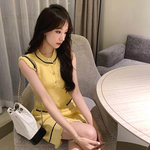 通勤A字裙纯色茶歇法式小香