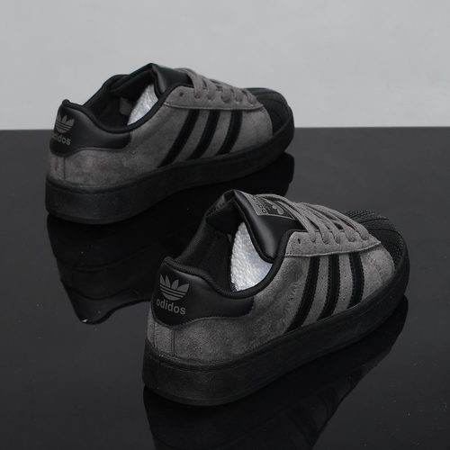 黑色贝壳头男士板鞋春秋厚底休闲运动鞋情侣透气耐磨防臭德训鞋男