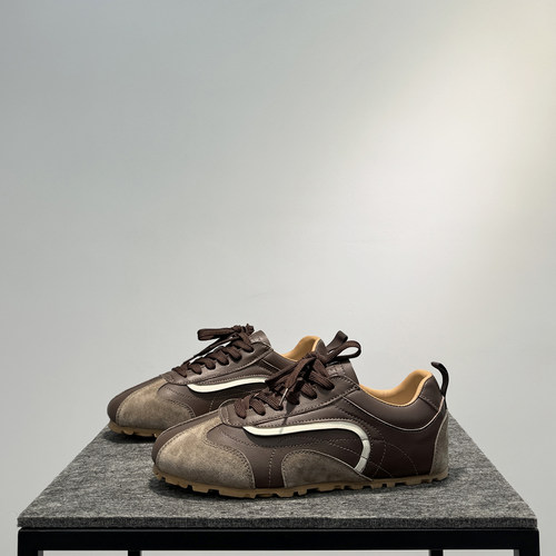 真皮软底阿甘鞋低帮系带休闲男鞋