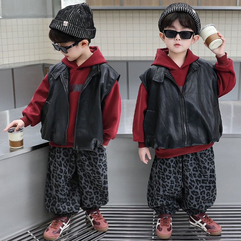 男童秋装套装儿童装2025新款韩版男孩皮马甲三件套宝宝春秋卫衣服