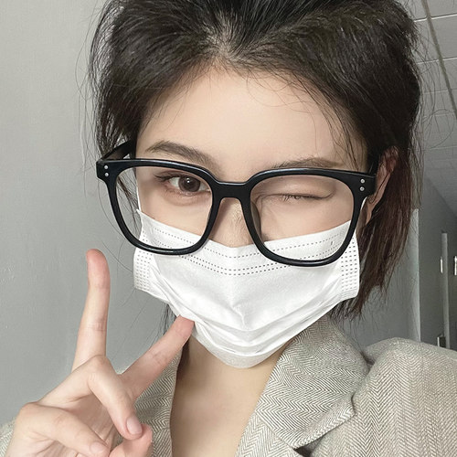 黑框近视眼镜女可配度数