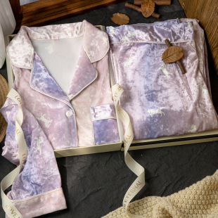 猫人高级感金丝绒睡衣女秋冬季 送闺蜜礼盒 薄绒保暖带胸垫宽松套装