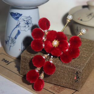 原创新中式蚕丝绒花发夹女汉服头饰红色古风花朵边夹毛球发卡发饰