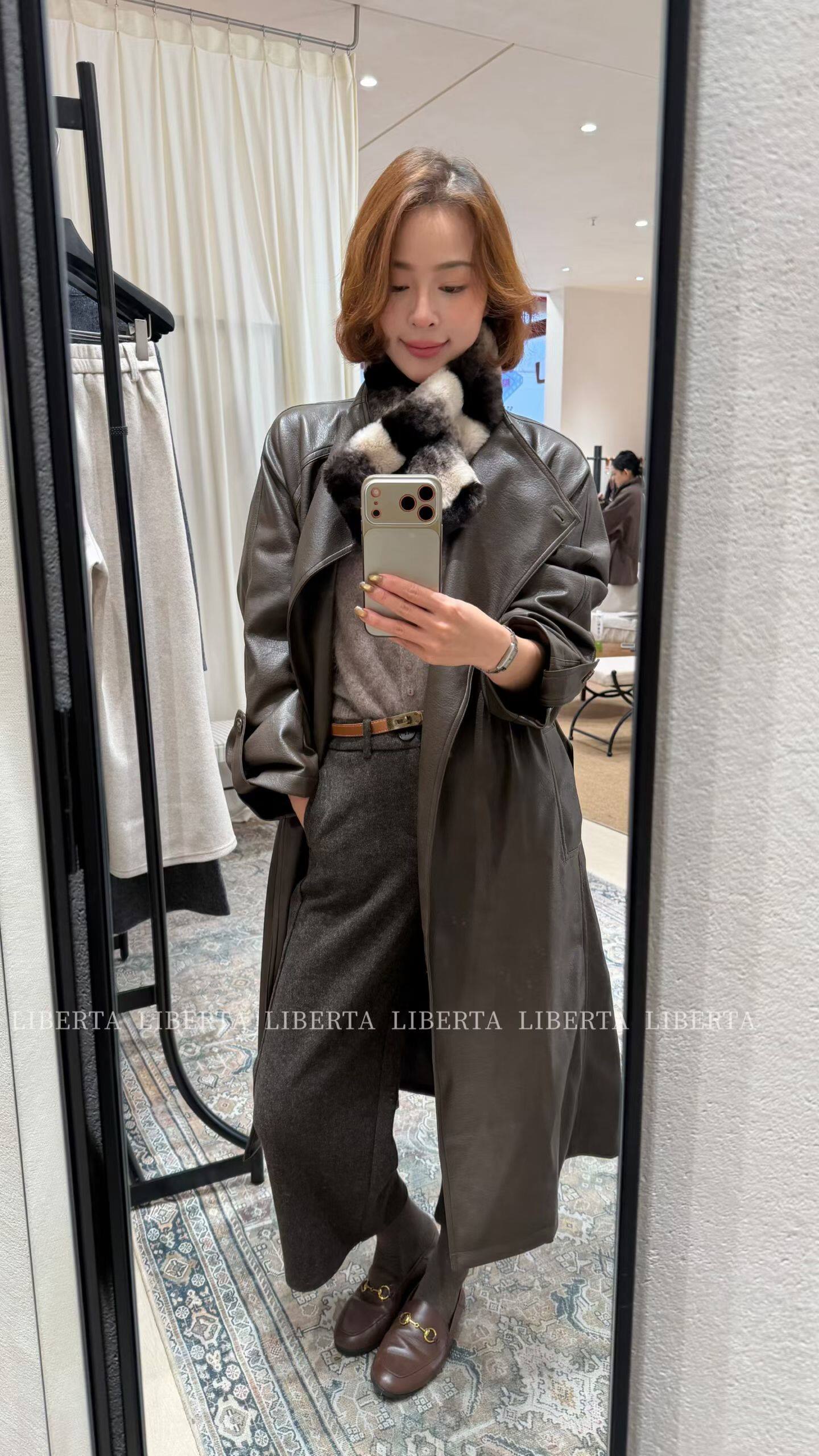 韩系新款时尚高品质立领长袖宽松皮衣外套女带毛领风衣皮夹克大衣