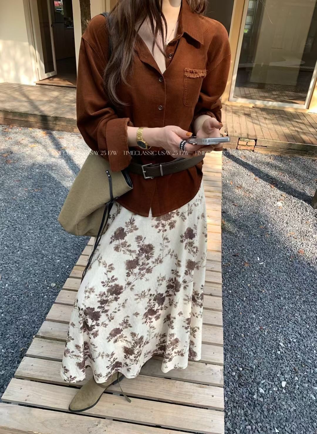 SY韩系新款时尚设计感翻领绒料长袖衬衫女高腰花色伞裙配腰带套装