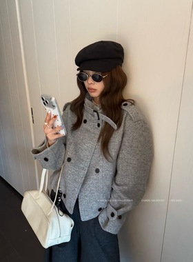 SY韩系新款时尚设计感小众立领双排扣收腰显瘦呢子气质短款外套女