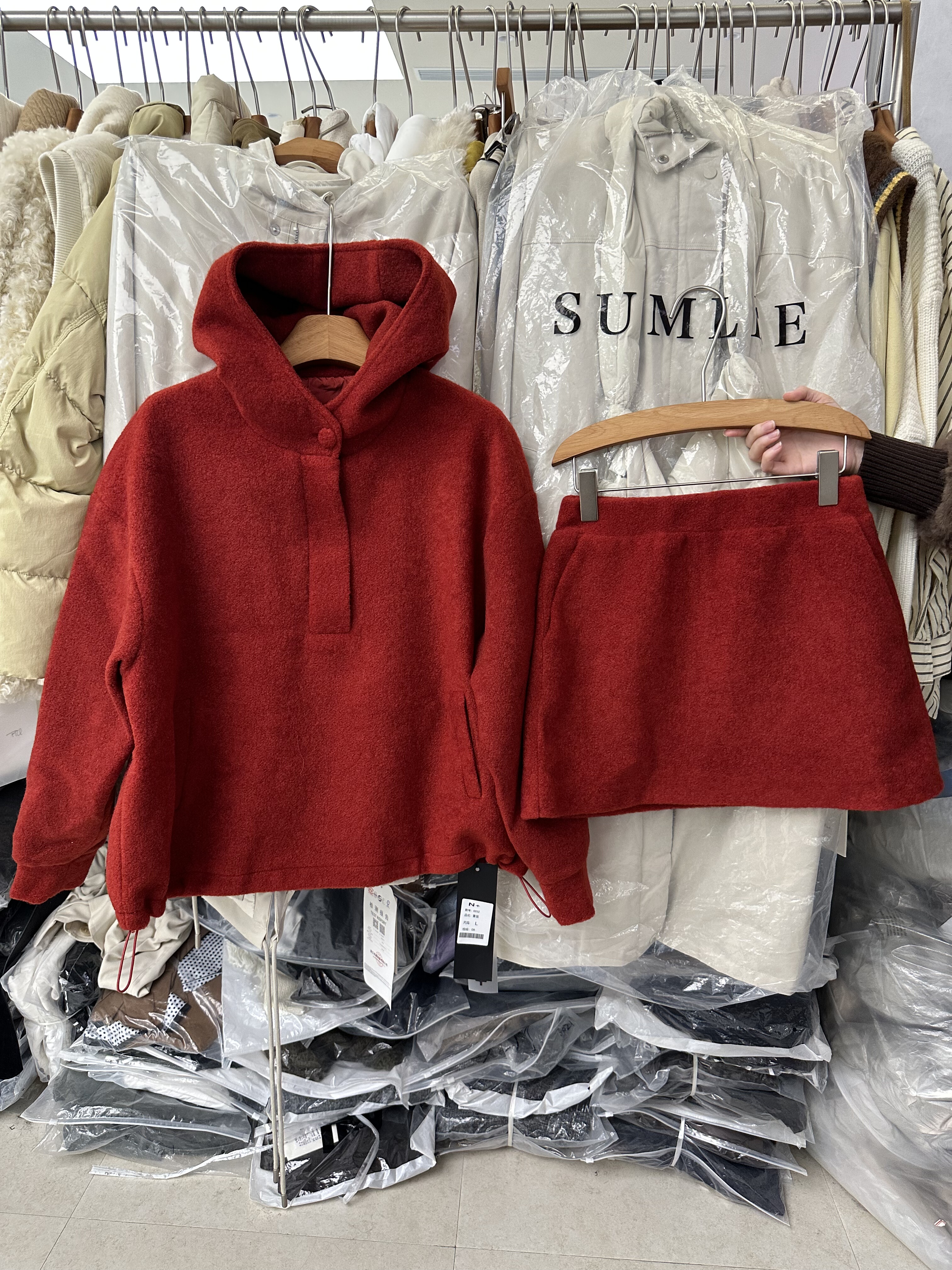 SY韩系新款时尚高品质连帽宽松休闲加厚保暖卫衣外套短裤裙套装