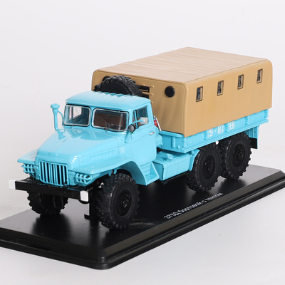 苏联蓝色模型卡车