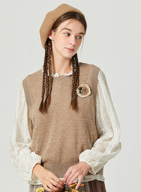 Famecoco折扣店复古文艺镂空针织马甲百搭套头背心叠穿F225CA020