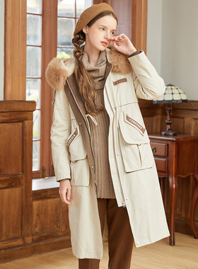 Famecoco折扣店连帽大毛领防风派克服工装风长款羽绒服F228AH001