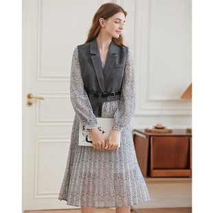 Famecoco折扣店通勤优雅套裙V领西装 F225EA006 马甲碎花连衣裙套装