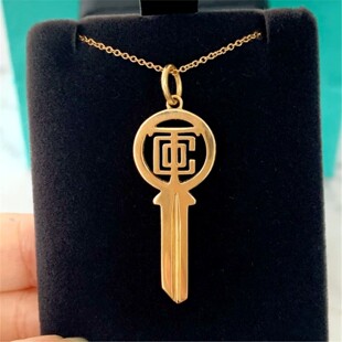 18K金镂空元素Т8С0钥匙项链 女圆形回形福钥匙毛衣链纯银潮礼物