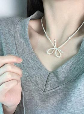 温柔淑女气质蝴蝶结吊坠珍珠项链甜美优雅高级感ins风锁骨链新款