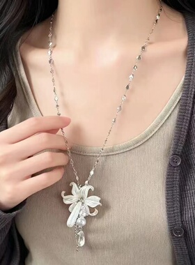 甜美度假风花朵珍珠水滴长款项链韩式ins风个性小众设计毛衣链女