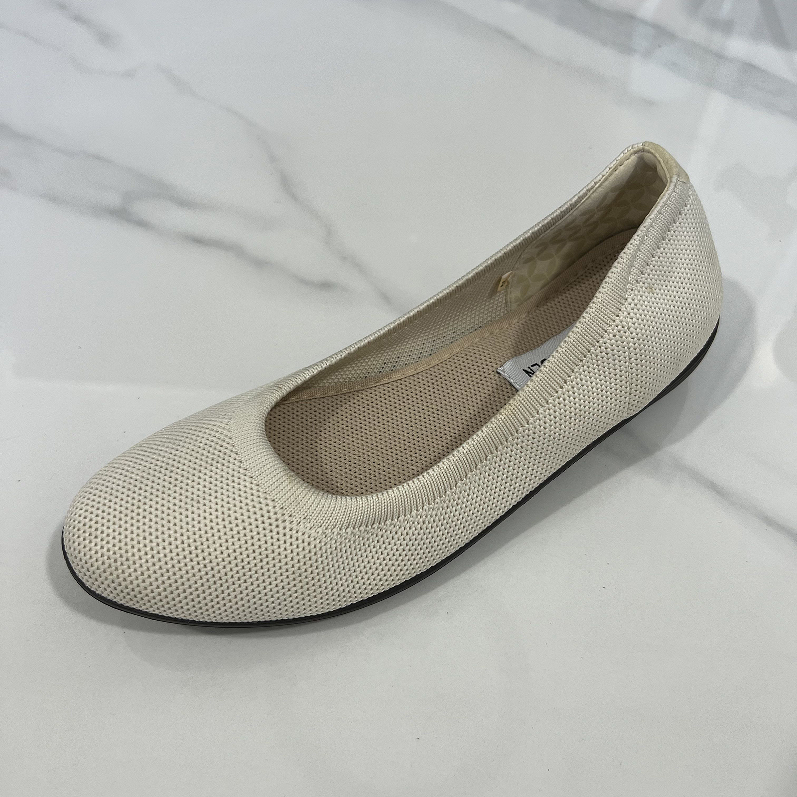 外贸新款百搭飞织透气平跟超轻款妈妈鞋舒适休闲大码女鞋 F6105