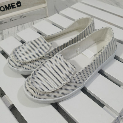 外贸春秋款布鞋平跟一脚蹬懒人休闲大码女鞋 休闲好穿 T1954